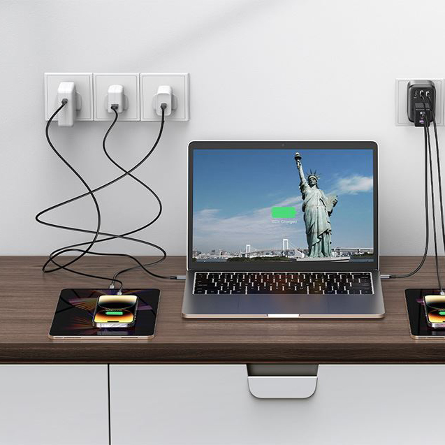 Сетевое зарядное устройство Ugreen CD314 2 x USB-A + USB-C 30W (UK) чёрное (15261)