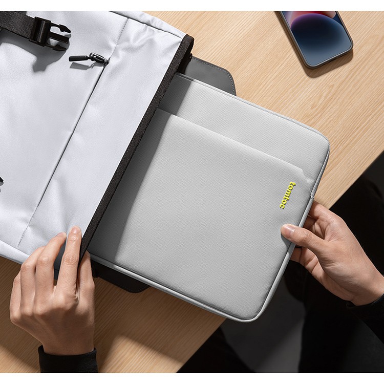 Чехол Tomtoc Light-A18 Laptop Sleeve для ноутбуков до 13" светло-серый (Light Gray)