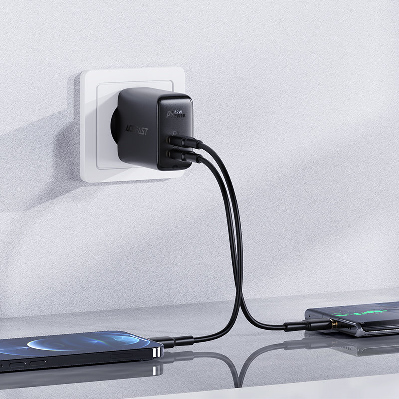 Сетевое зарядное устройство Acefast A5 USB Type-C / USB 32W PD Wall Charger чёрное (AF-A5-BK)