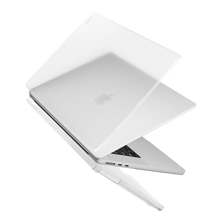 Чехол Uniq HUSK Pro Claro для Macbook Air 13 (2022 M2) Прозрачный (Clear)