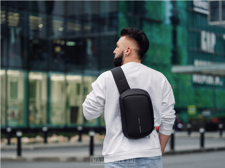 Рюкзак для планшета до 9.7" XD Design Bobby Sling (P705.781) черный