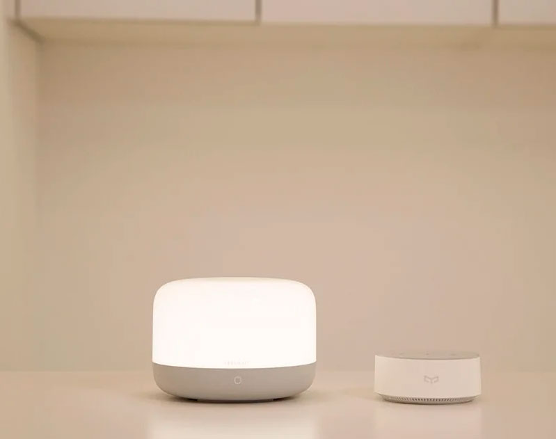 Лампа прикроватная Yeelight LED Bedside Lamp D2 белая