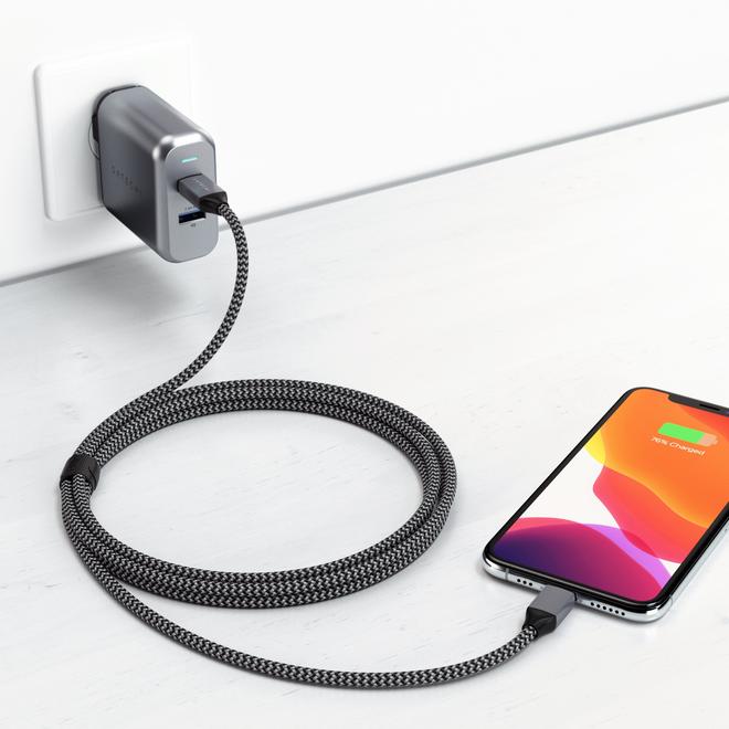 Кабель Satechi USB-C to Lightning (1,8 метра) Charging Cable MFI серый (ST-TCL18M)