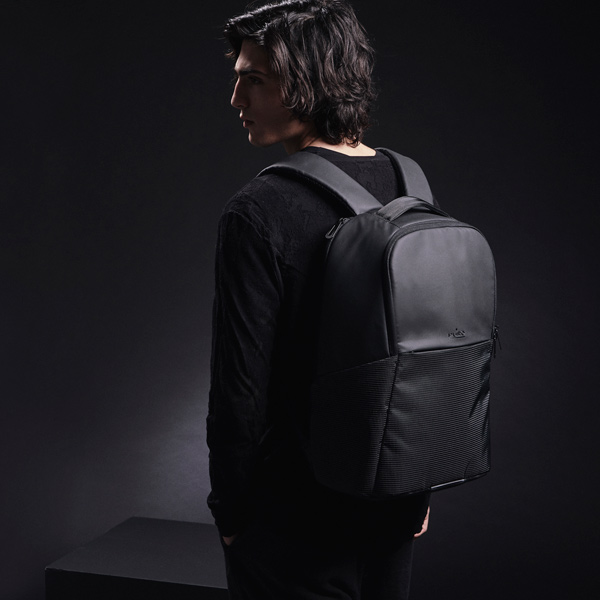 Рюкзак PURO ByNight Backpack чёрный (BPBYNIGHT1BLK)