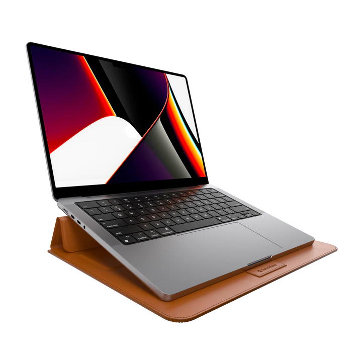 Чехол-подставка SwitchEasy EasyStand для MacBook Pro 16 (M1) 2021 коричневый (GS-105-233-201-146)
