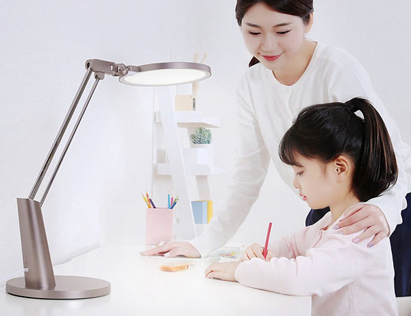 Настольная лампа Yeelight Serene Eye-friendly Desk Lamp Pro (YLTD04YL), золотая