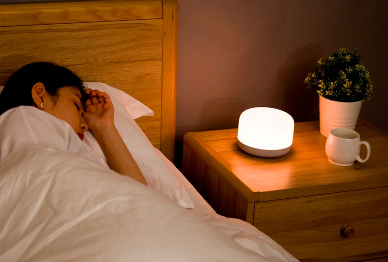 Yeelight-LED-Bedside-Lamp-D2-4.jpg