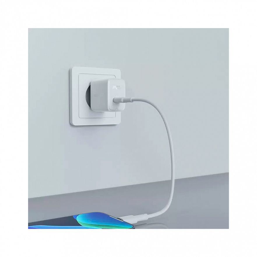 Сетевое зарядное устройство Acefast A1 PD20W USB-C Charger белое (AF-A1-WH) 