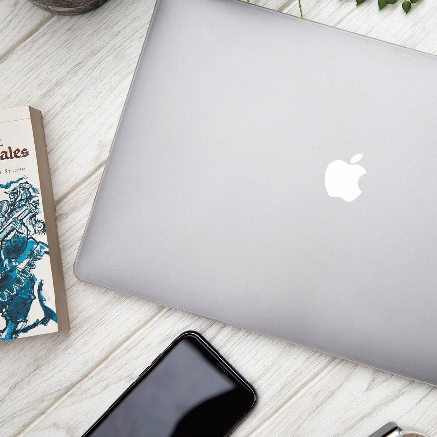 Чехол SwitchEasy Nude для MacBook Air 13" (2020) полупрозрачный (Translucent)