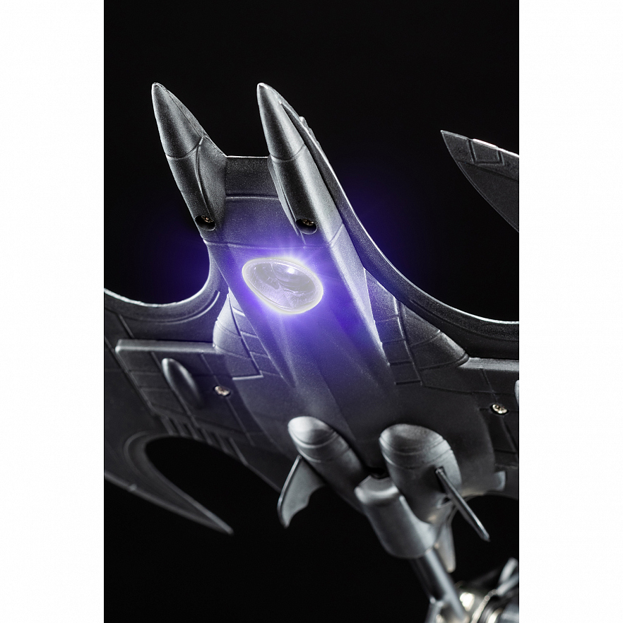 Настольная лампа Paladone DC Batman Batwing Posable Desk Light BDP PP5055BMV2