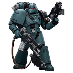Фигурка Warhammer 40K Sons of Horus MKVI Tactical Squad Legionary with Bolter & Chainblade