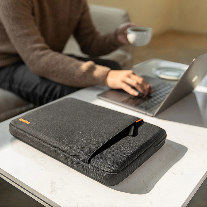 Набор чехлов Tomtoc Defender Laptop Sleeve Kit 2-in-1 A13 для ноутбуков 16" чёрный (Black)