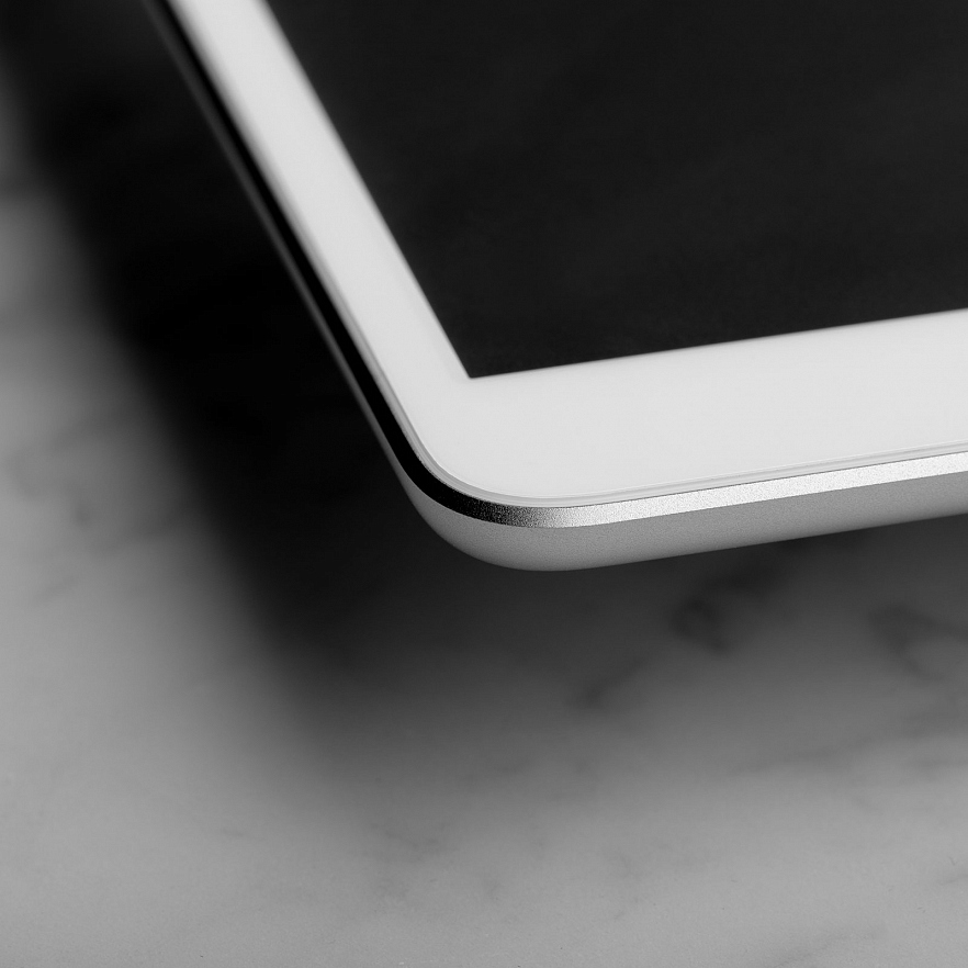 Защитная плёнка Moshi iVisor AG для iPad mini (5th Gen) белая рамка