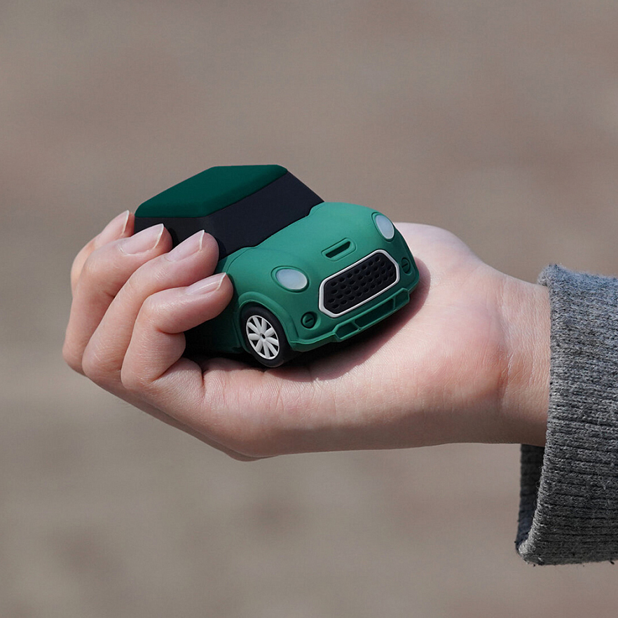 Чехол Elago Mini Car для AirPods зелёный
