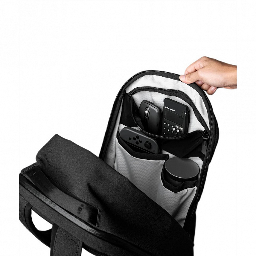 Рюкзак ALPAKA Metro Backpack Pro 24L для ноутбуков 16" чёрная смола