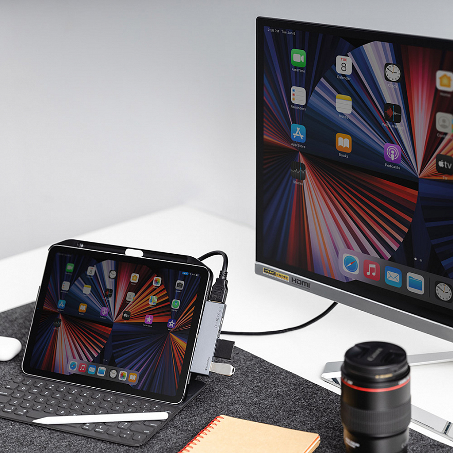Хаб SwitchEasy SwitchDrive 6 in 1 USB-C Cable HUB USB Type-C / mini jack 3.5 мм / MicroSD / SD / USB / HDMI серый космос (GS-109-229-253-101)