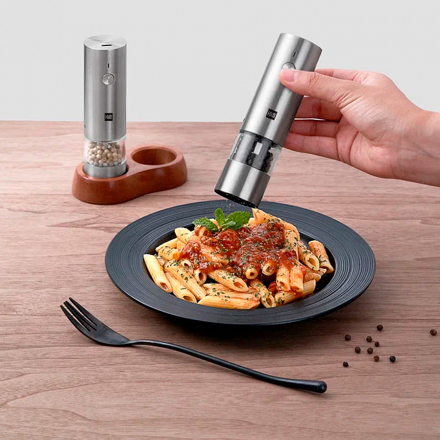 Набор из двух мини электрических мельниц для специй HuoHou Electric Mini Grinder Rechargable серебристый
