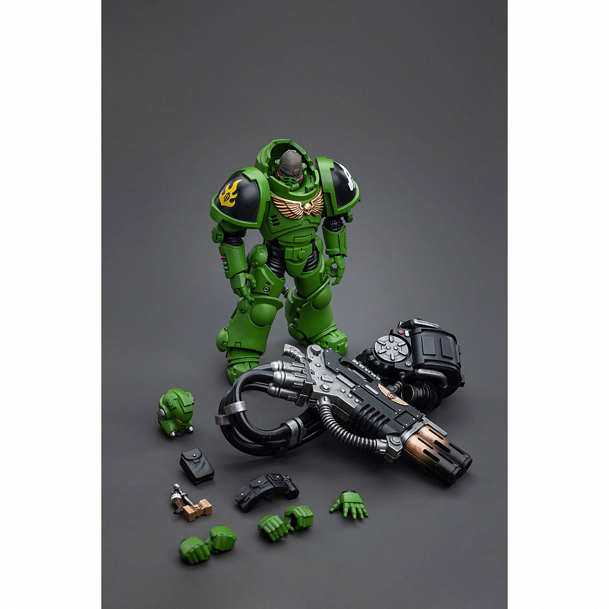 Фигурка Warhammer 40K Salamanders Eradicators Brother Xavak 1:18