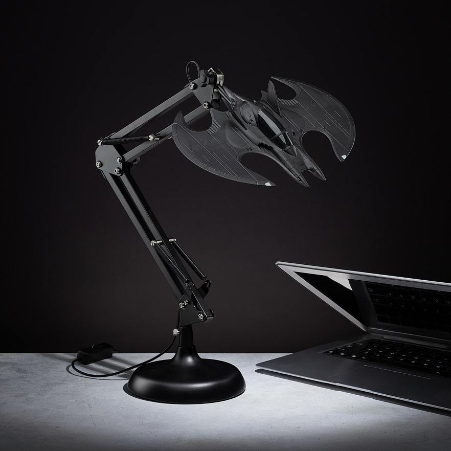 Настольная лампа Paladone DC Batman Batwing Posable Desk Light BDP PP5055BMV2