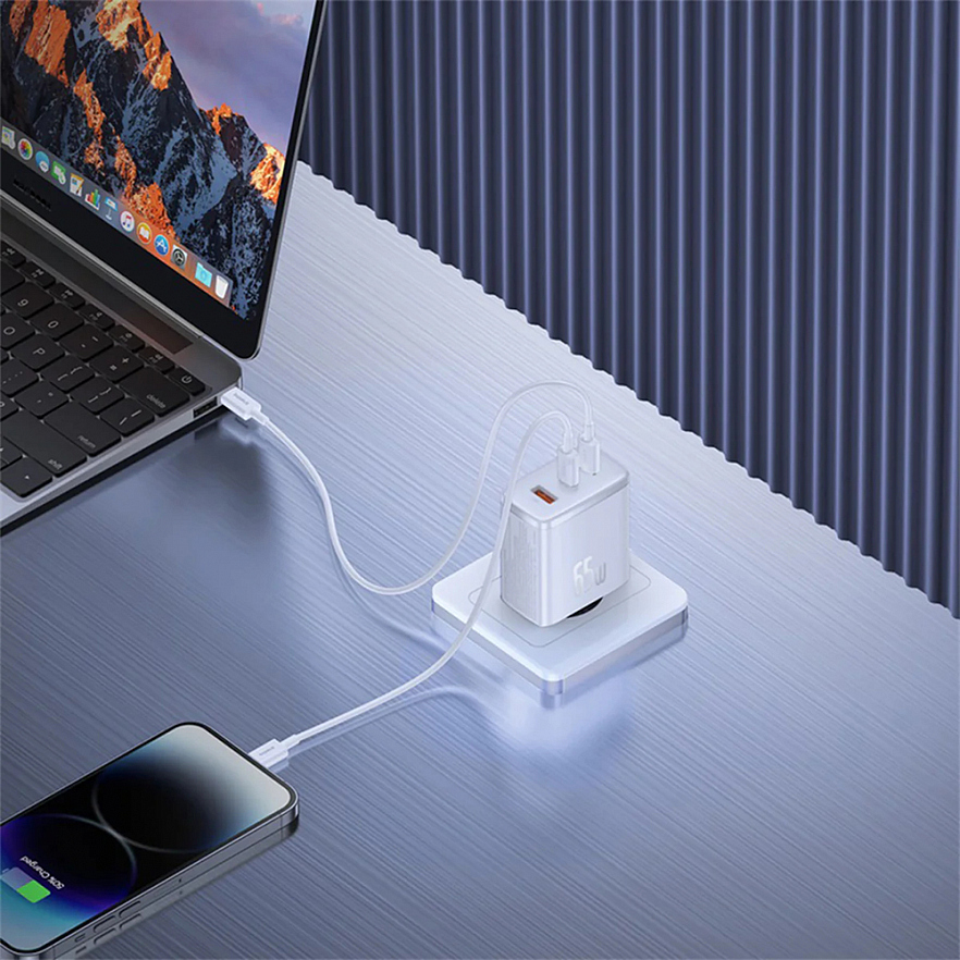 Сетевое зарядное устройство Baseus Cube Pro 3 Ports Fast Charger USB + 2 x USB-C 65W белое (P10152301213-00)