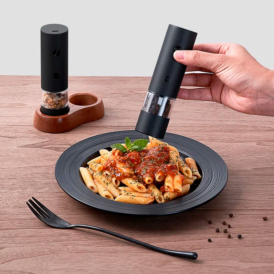 Набор из двух мини электрических мельниц для специй HuoHou Electric Mini Grinder Rechargable чёрный