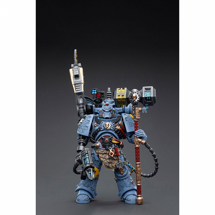 Фигурка Warhammer 40K Space Wolves Iron Priest Jorin Fellhammer 1:18