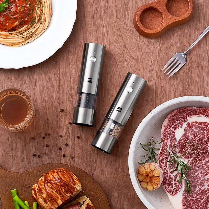 Набор из двух мини электрических мельниц для специй HuoHou Electric Mini Grinder Rechargable серебристый